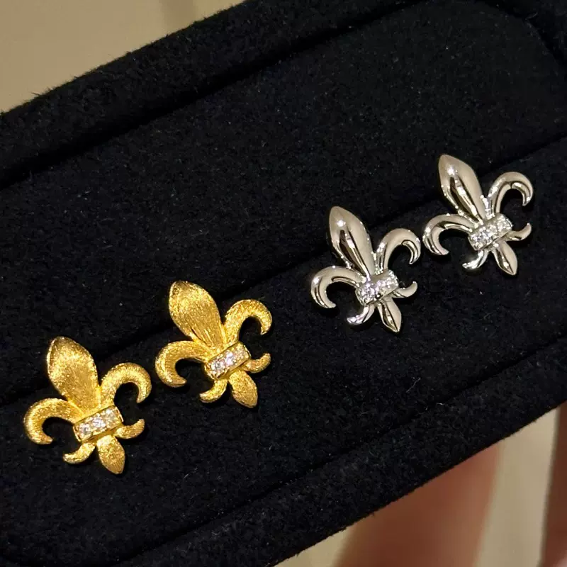 法式复古高级拉丝鸢尾花耳钉轻奢气质百搭精工中古风小众时尚耳饰