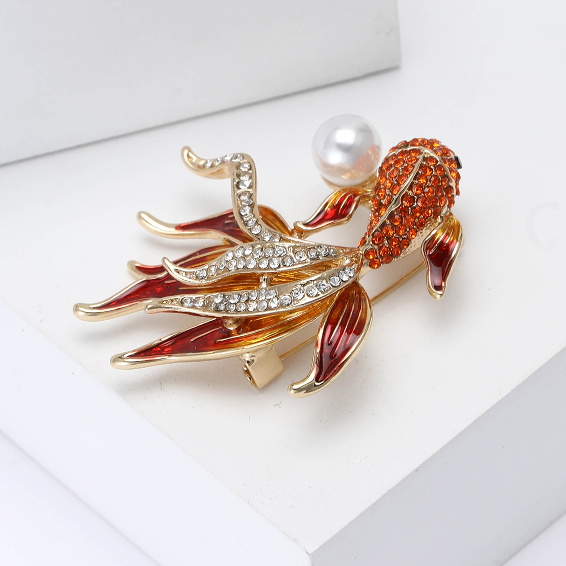 All Seasons Season Vintage Style Classic Style Pin Goldfish Alloy Rhinestones Unisex Brooches