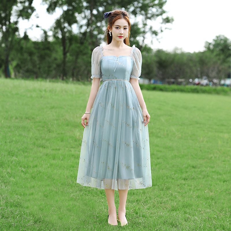 Серо-зеленый (F с квадратным вырезом и короткими рукавами) 015