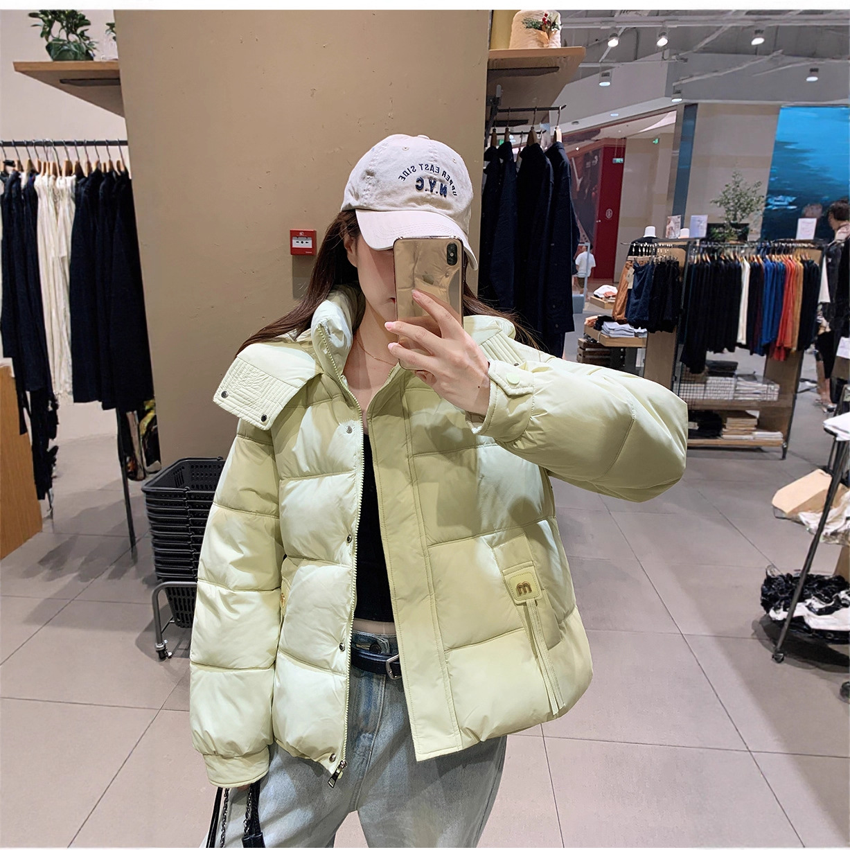 Invierno con capuchón nuevo tipo de ropa de algodón corta gruesa ropa de algodón coreana abrigo de algodón calentamiento suelto chaqueta de algodón