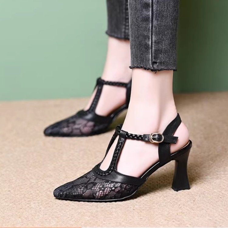2026 verano nuevo tipo de tela de tela vacía ventilación sandalias de cabeza vacía mujer hebilla de talón grueso zapatos de tacones altos vacíos
