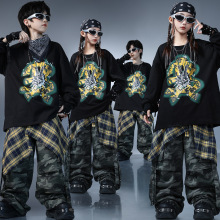 儿童街舞服2025新款女孩爵士舞套装少儿架子鼓男童帅气嘻哈演出服