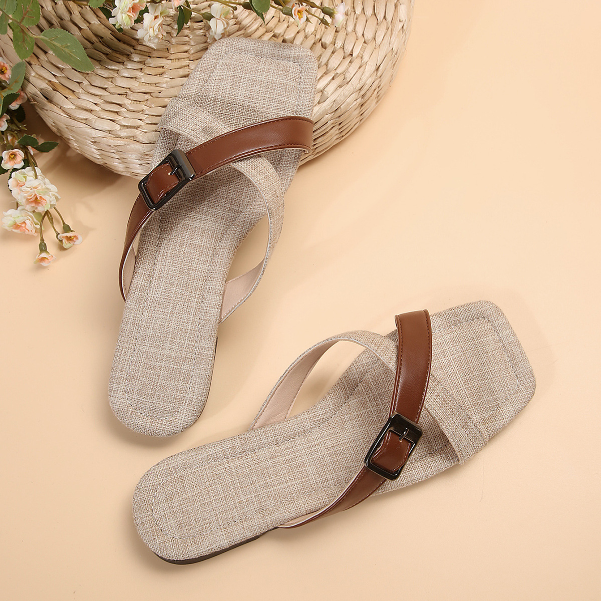 Women's Casual Vacation Solid Color Square Toe Flats display picture 7