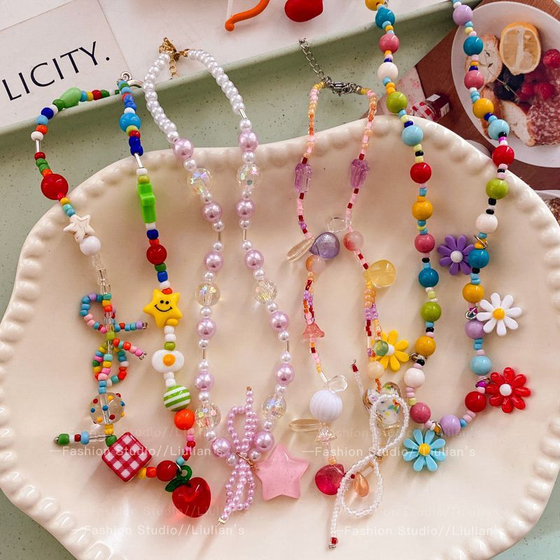 Cute necklace with bow
