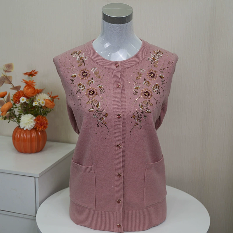 Ранняя осень мама тонкий кардиган модный средний и пожилой женский костюм чужой пожилой женщины вышитый карман вязаный свитер