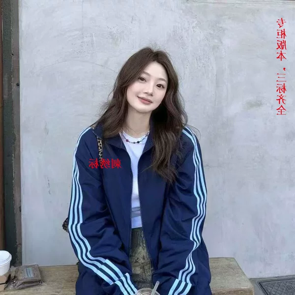 Three-Stripe Sports Windbreaker Jacket for Men and Women, Loose Fit, Windproof, Embroidered Stand Collar, Versatile Top, Trendy Hot-Selling Item