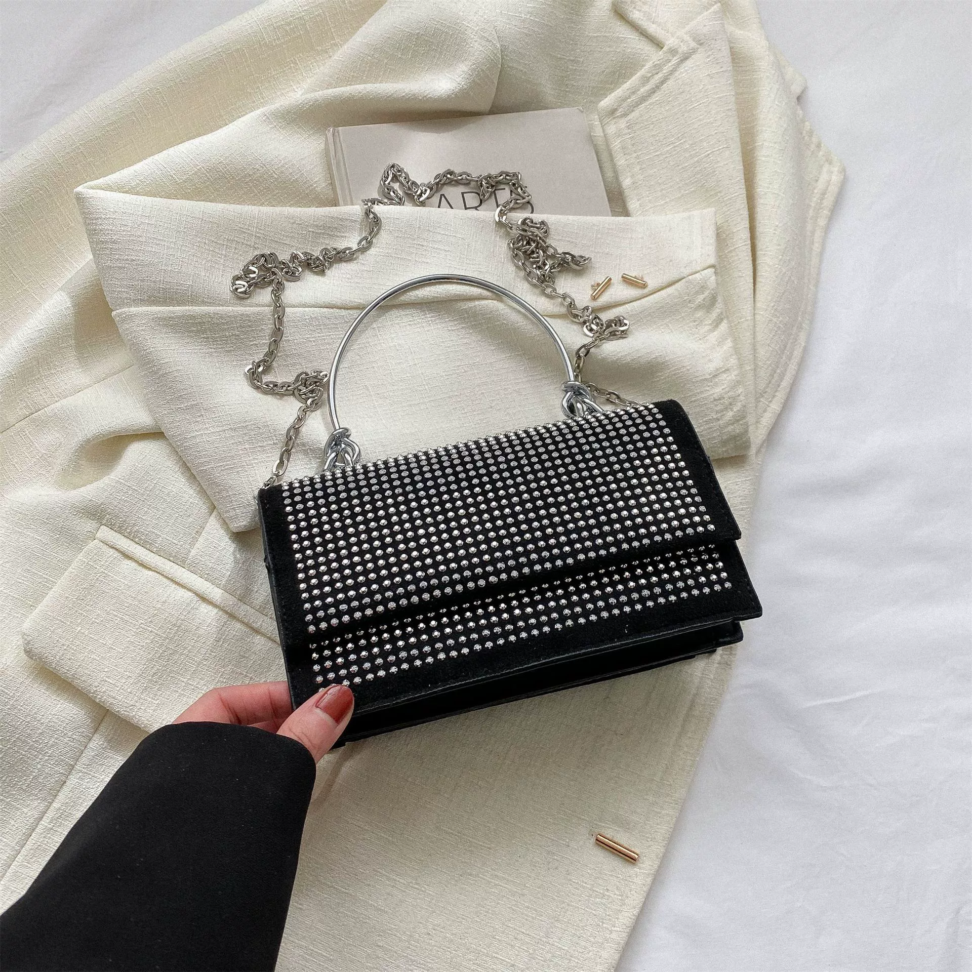 Трендовая сумка через плечо, сумка на одно плечо, маленькая сумка, коллекция 2023, стиль высокого класса