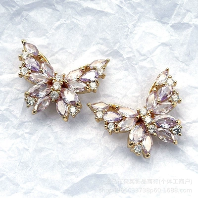 copper-plated zirconium butterfly four-way separator: Zərgərlik ara hissələri - four-holes-gold-base-with-purple-zirconium