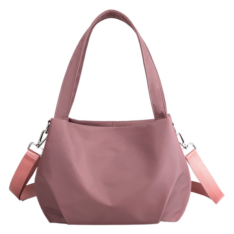 2024 nueva moda bolsa de tela de nylon hombro de moda bolso crossbody ligero todo partido bolsa casual pequeña bolsa fresca