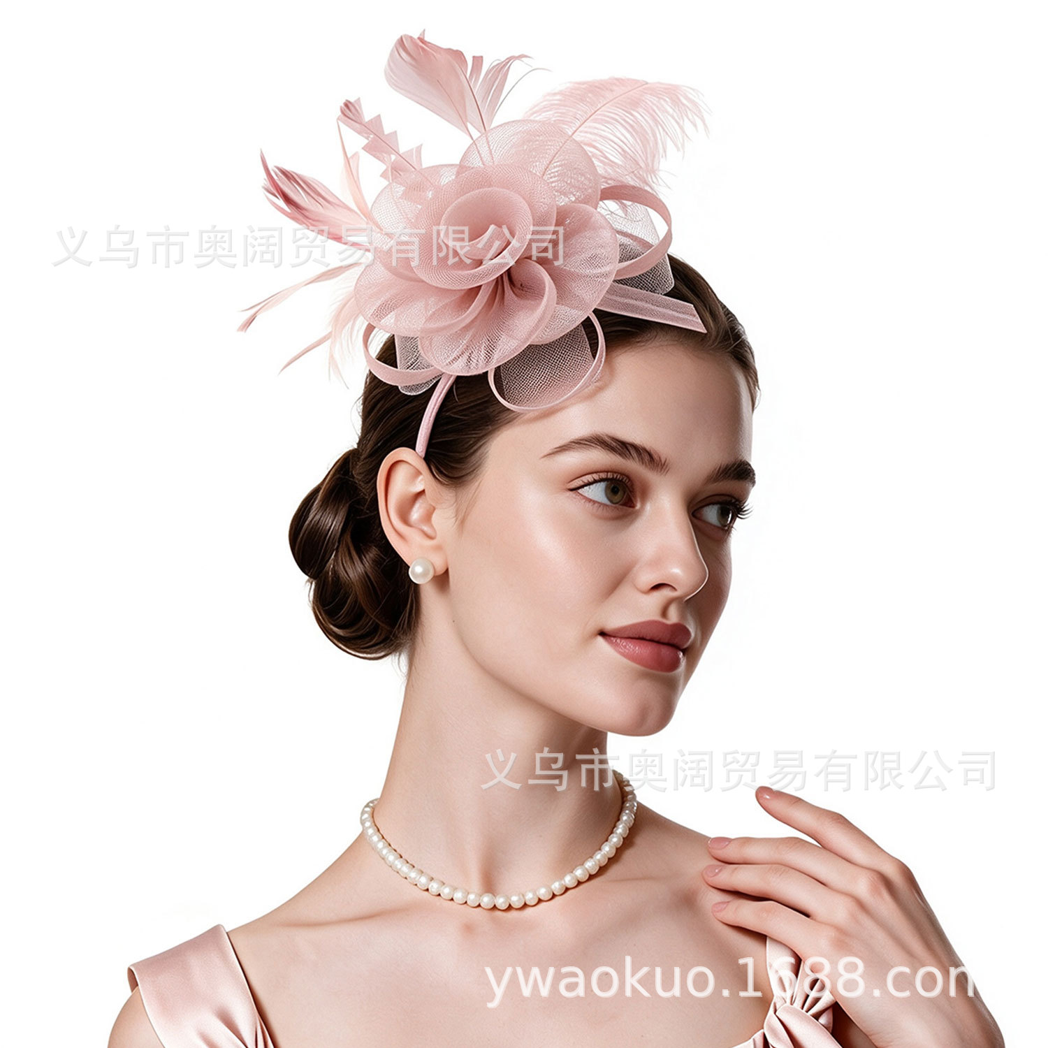 Cross-border Amazon European and American vintage mesh headwear and hair accessories, horse racing feather headpiece, banquet party hair accessories wholesale