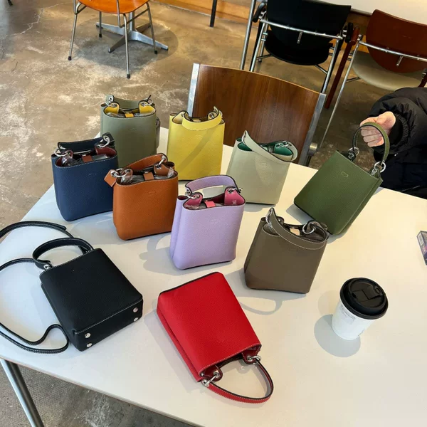 Contrast Color First-Layer Cowhide Mobile Phone Bag, New Mini Bucket Bag, Multi-Functional Hand-Held Shoulder Crossbody Bag for Women, Large Capacity