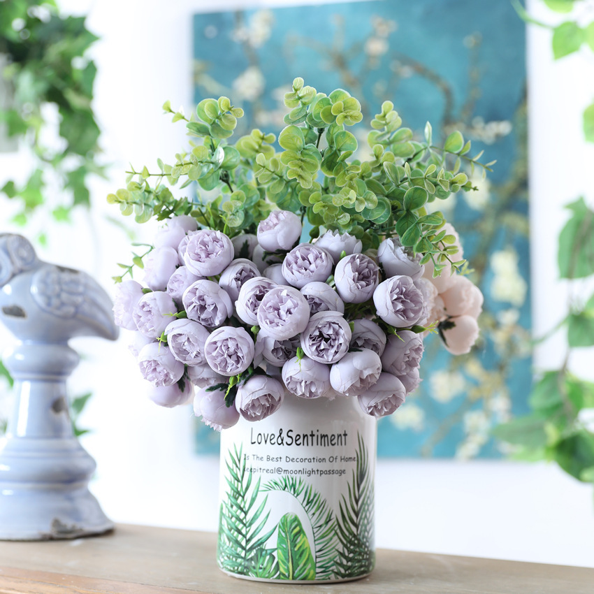 27 tea rose lafite bouquet