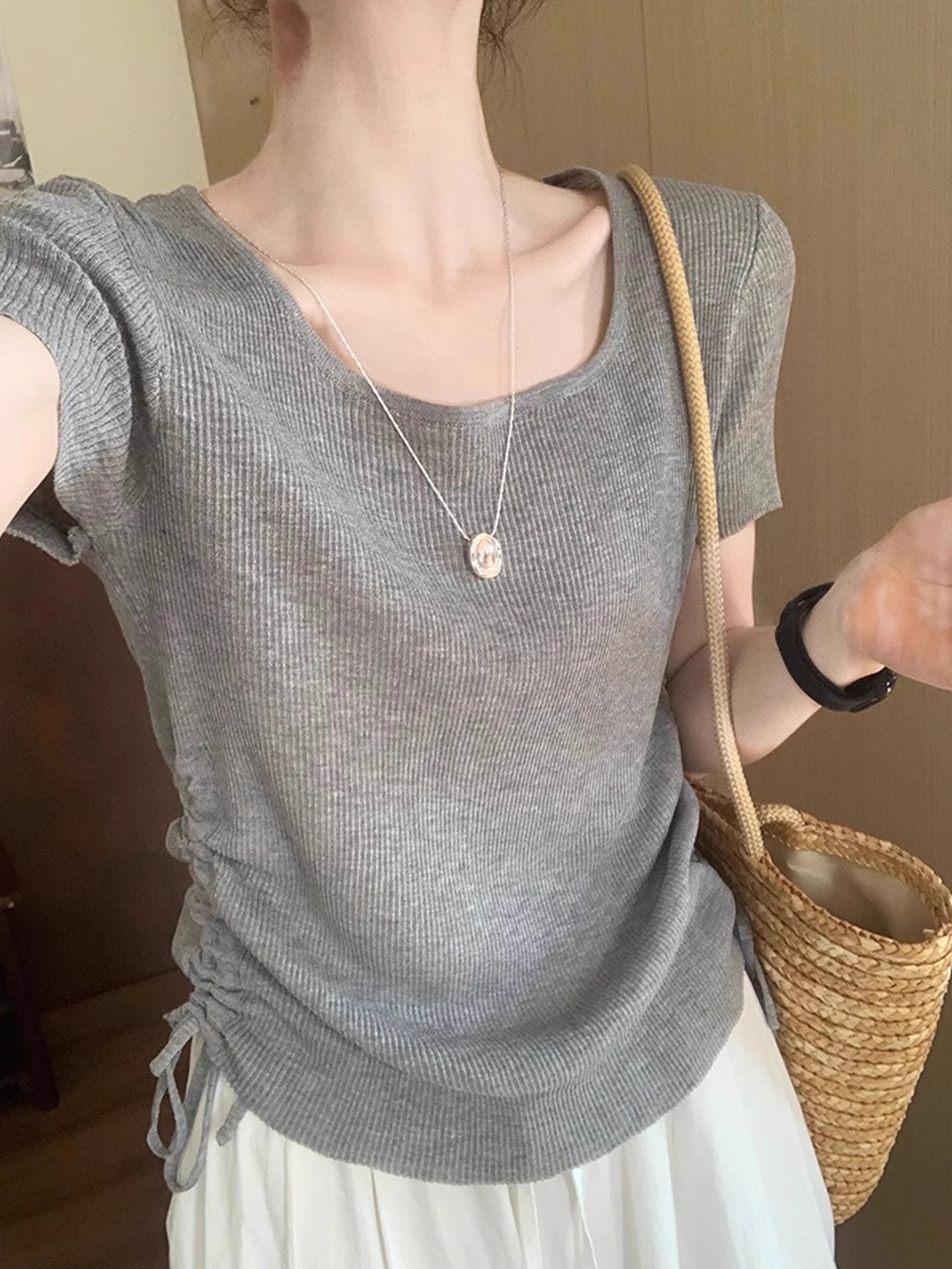 韩系方领冰丝针织短袖t恤女夏季抽绳体恤衫修身显瘦正肩绝美上衣