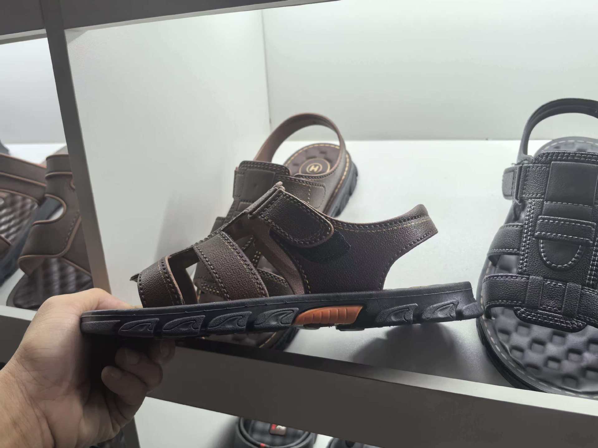 Men’s Adjustable Hook Loop Two-Wear Casual Sandals, Thick Non-Slip Rubber Sole Walking Slide_vogvips.com