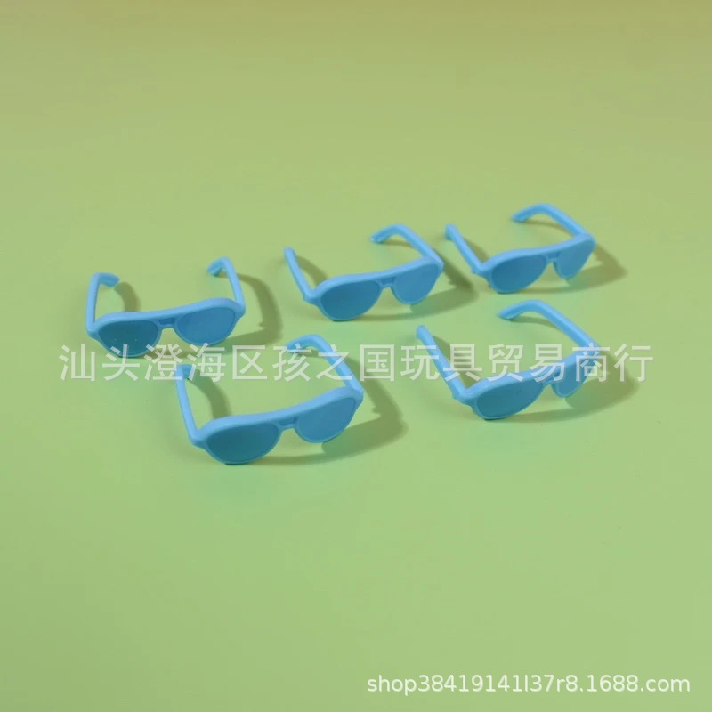 Accesorios de agua transfronterizos pato amarillo 8 sombrero bufandas decoración mano limón té de leche regalo