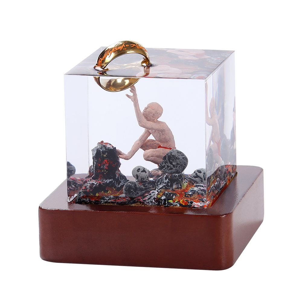 Explosiones transfronterizas de Halloween nuevos anillos cúbicos de resina artesanías adornos Gollum regalos de recuerdos