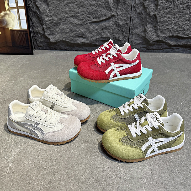 Zapatos de entrenamiento alemán de suela suave para niñas 2026 verano nuevo estilo de moda infantil zapatos casuales de todos los tipos de zapatos deportivos para niños mayores