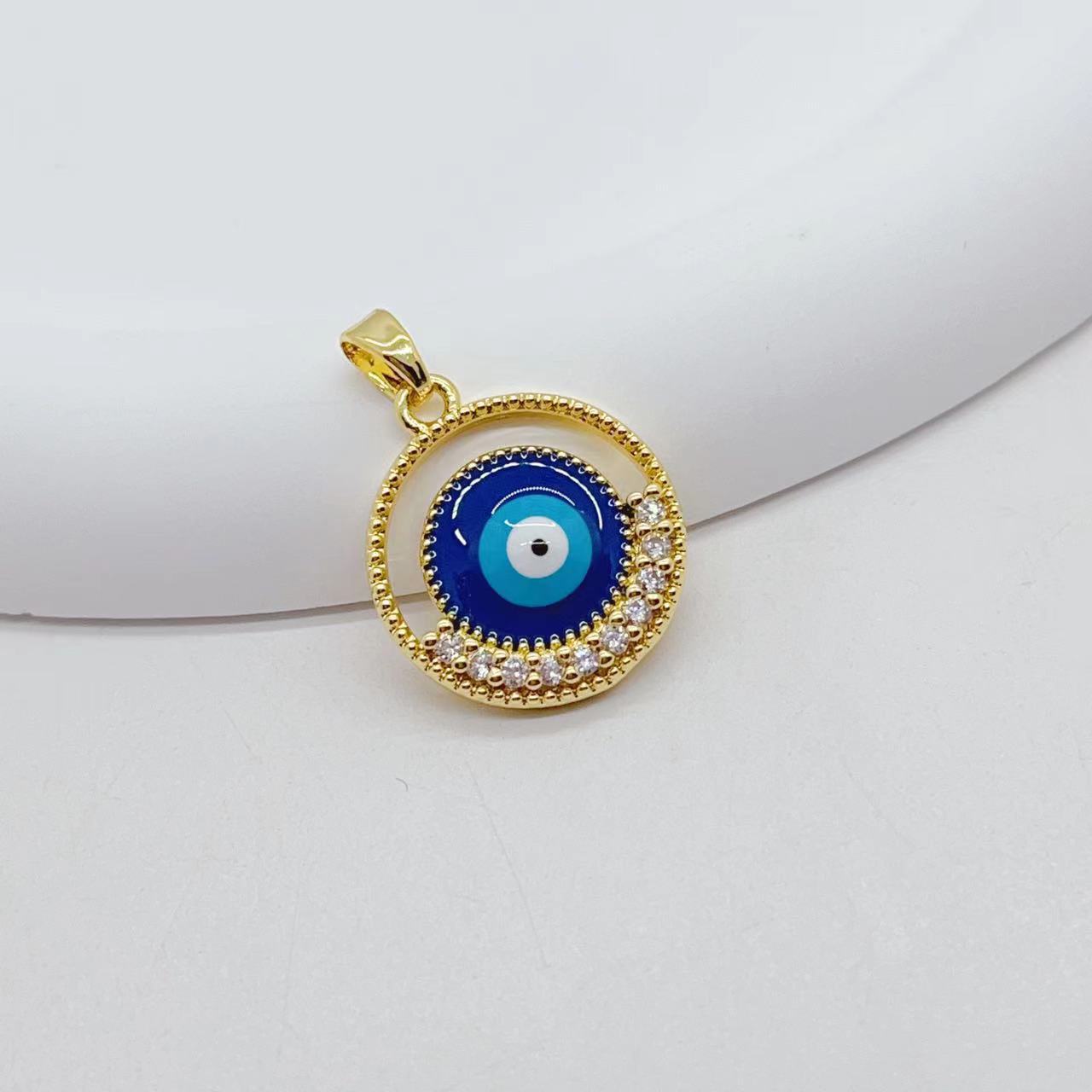 1 Piece Quantity 1 Piece Copper Devil's Eye Pendant