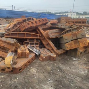 Recycling of Construction Waste Steel. High Price Acquisition of Construction Site Waste Iron and Stainless Steel. Door-To-Door Inspection of Goods Regardless of Quality
