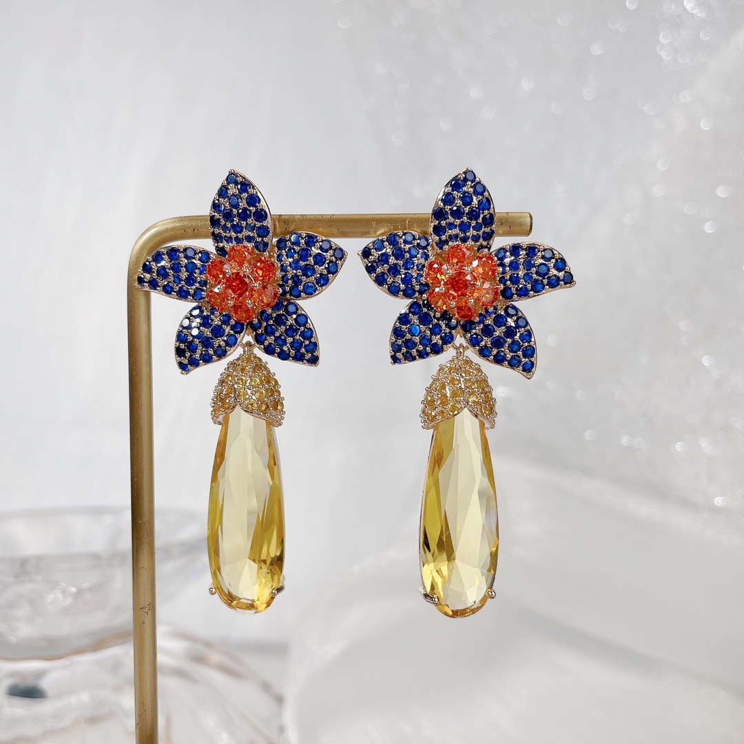 fashionable elegant earrings