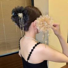 “金枝玉叶”布艺镶钻树脂花朵贝壳流苏抓夹气质百搭显发量鲨鱼夹