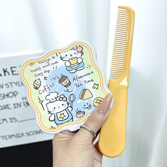 Hello Kitty Handle Mirror with Comb Advanced and Convenient Makeup Mirror Girl Heart Small Mirror Handheld Makeup Mirror