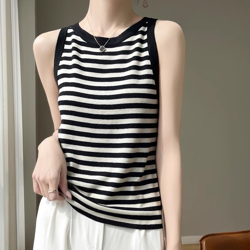 Black and White Striped Knit Camisole with Base Layer, Spring and Summer Sleeveless T-Shirt Top, New Outerwear Vest