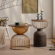 �͹Ž�ɫ���f��С�A�������b��ˇ�͏d��ľС�������l���{�̨���