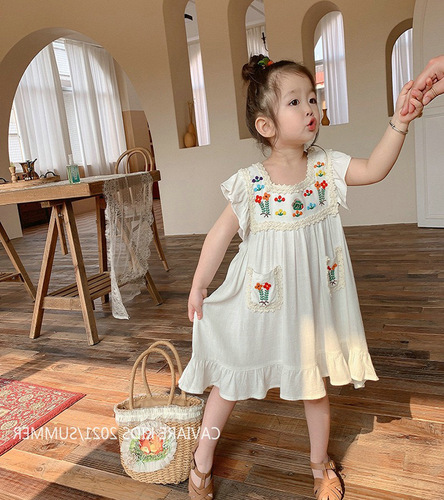 Summer Chic Girls' Dresses 2024 for Kids - New Small and Medium Children's Forest System Sweet Flower Embroidery Baby Fly Sleeve Backless Dress