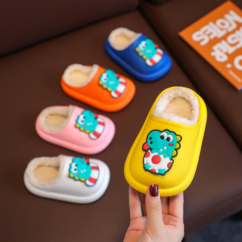 儿童棉拖鞋男孩女童秋冬卡通毛毛鞋中大童包头防撞保暖毛绒童鞋