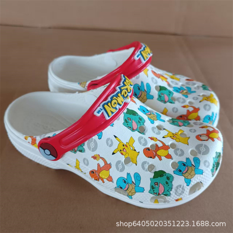 Cross Star Classic Printed Clogs for Older Children, Pikachu Children's Beach Shoes, Eva Closed-Toe Sandals Wholesale