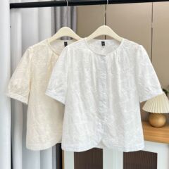 200斤の太った妹の大きいサイズの女装の夏の新型のカジュアルなジャカードの半袖のシャツの百合の小さいシャツの上着の4575