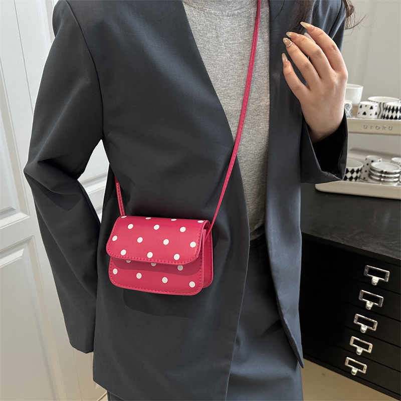 Elegant fashionable retro shoulder bag