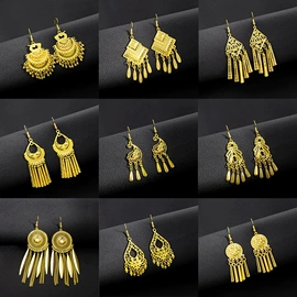 耳环;耳钉;项链