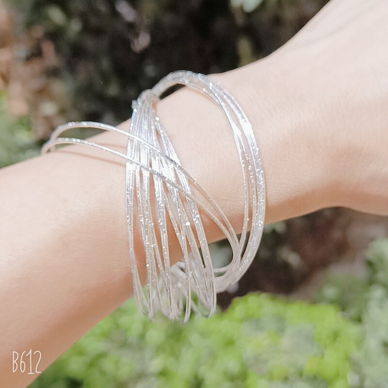 Fashion all-match rhinestone bracelet girls aperture bracelet bracelet 2 yuan shop stall supply jewelry wholesale