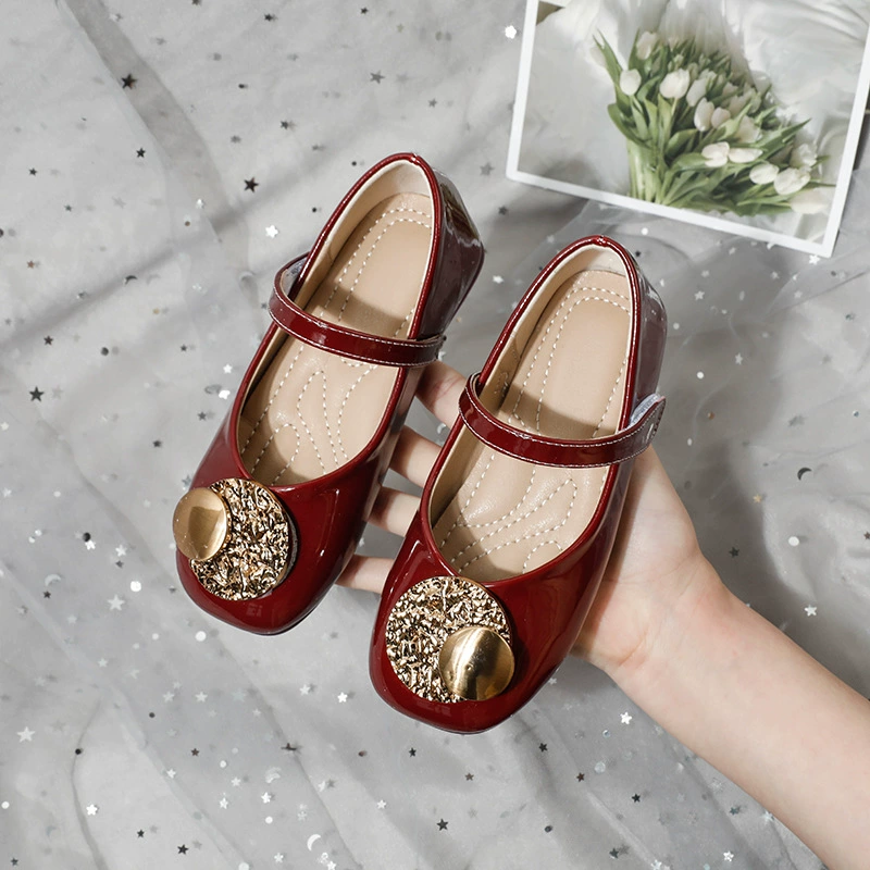 Детские кожаные туфли для девочек, весна-осень 2025, новая модель, модные туфли-принцессы красного цвета, универсальная модель на плоской подошве для всех сезонов