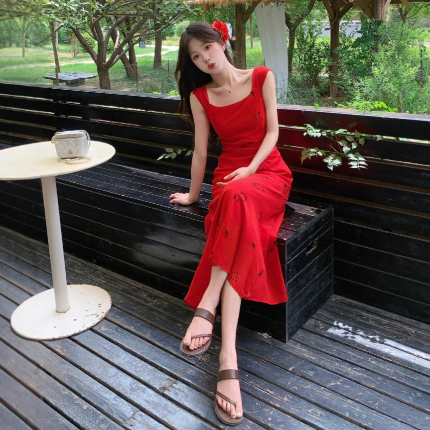 早春季法式花朵红色连衣裙女夏2025年新款气质收腰高级感鱼尾长裙