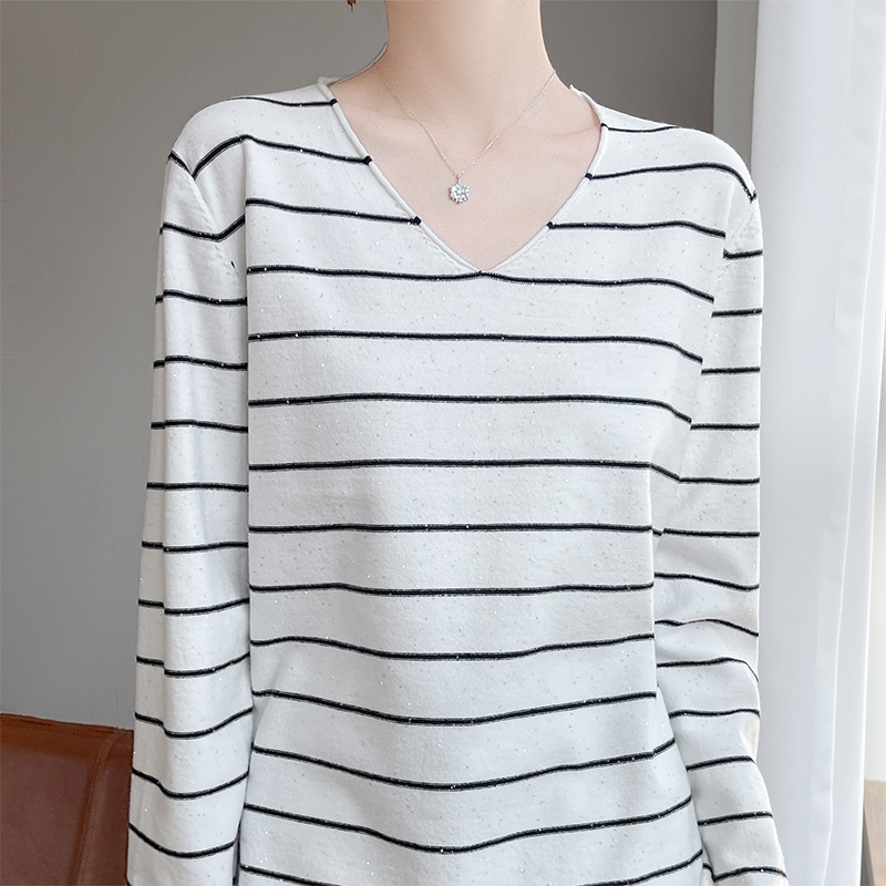 Casual Lazy Style Sequined V-Neck Striped Knit Sweater for Women, New Autumn 2025 Large Size Rolled Edge Long-Sleeve Base Top Wholesale Casual Lazy Style Sequined V-Neck Striped Knit Sweater for Women, New Autumn 2025 Large Size Rolled Edge Long-Sleeve Base Top Wholesale