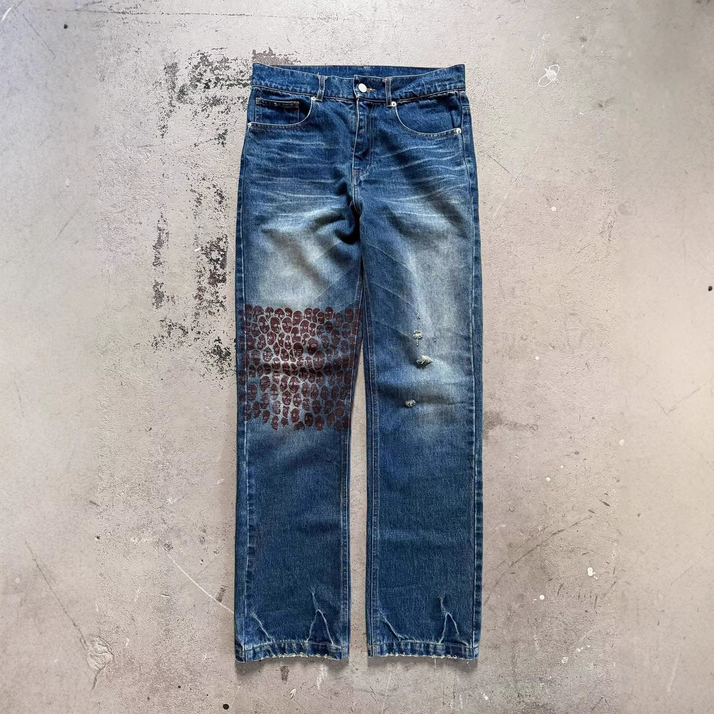 Y2K Vintage Washed Straight Leg Jeans – Low-Rise Distressed Denim Pants For Retro Streetwear & High Fashion_mkmklike.com