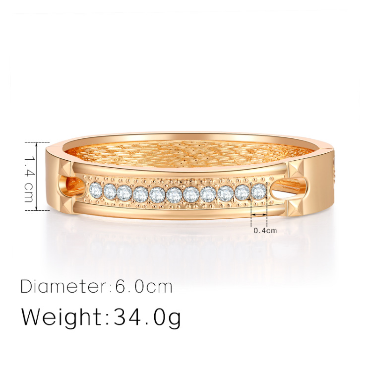 Bracelet Ouvert En Alliage De Ressort De Diamant Creux Brillant De Mode En Gros display picture 16