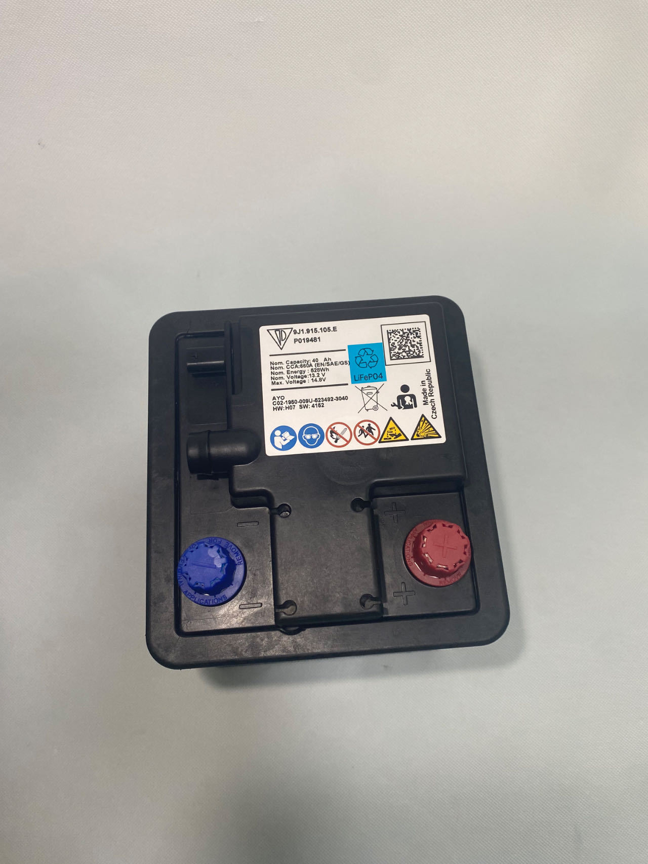 Suitable for Porsche/Jie Original Lithium Battery Taycan Audi 9J1.915.105.L New Car Battery