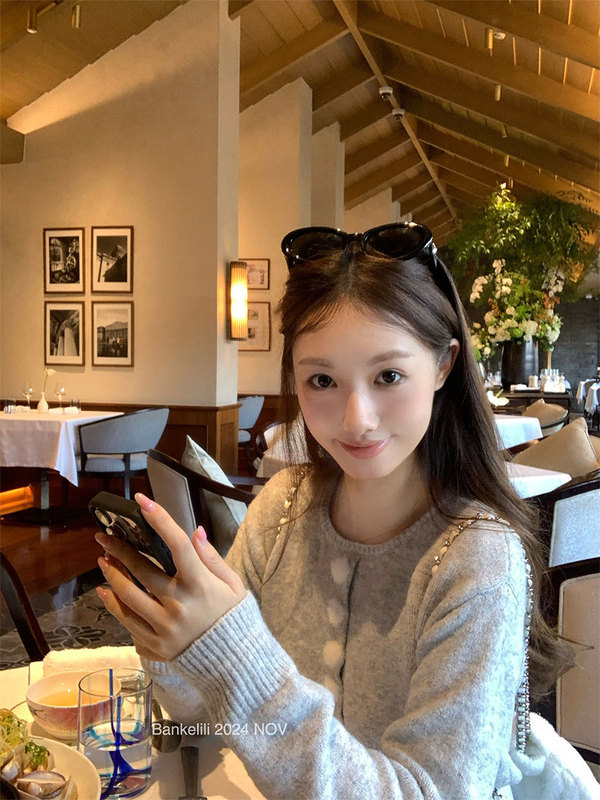板栗可可Bankelili 麻薯 新款秋冬圆领仿水貂毛球针织衫毛衣女|undefined