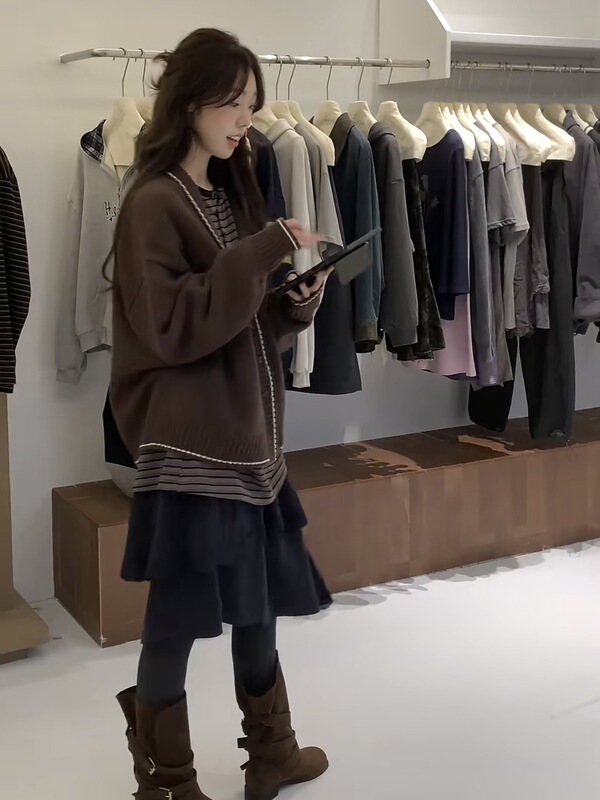 2025韩版秋季新款减龄卡通提花翻领毛衣女慵懒风小猫宽松针织开衫|undefined