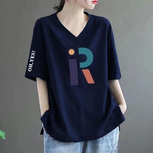 Women's Loose Plus Size V-Neck Short-Sleeve T-Shirt for Summer - Chic, Slimming Fashion Print Full Cotton Top