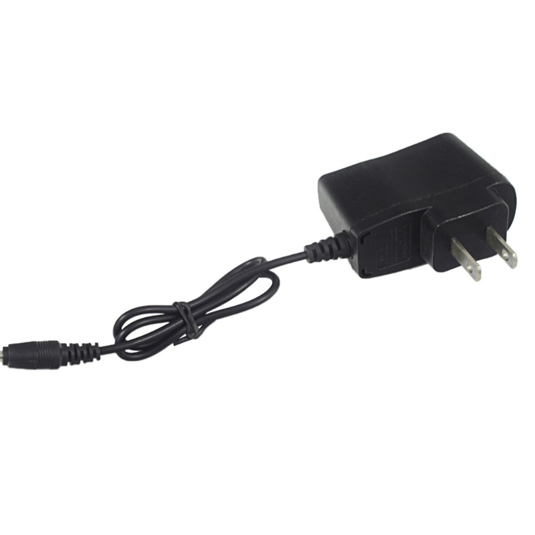 Linterna de luz LED de luces brillantes 18650 cargador de baterías DC3.5 conector de conexión directa estándar europeo