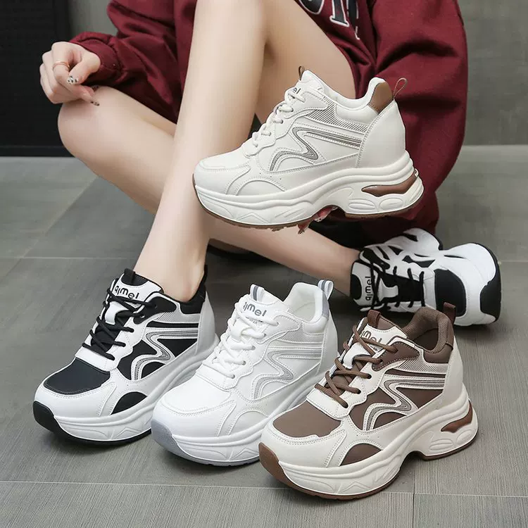 Женские «dad shoes» — массивные кроссовки с толстой подошвой, спонж‑подошва, весна/осень 2025