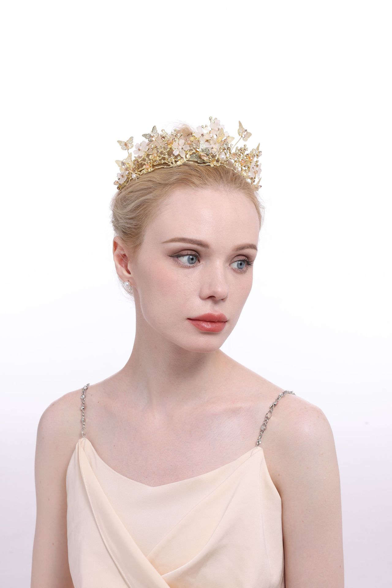 Bride Crown Vintage Style Handmade Hair Accessory For Weddings_voghion.com