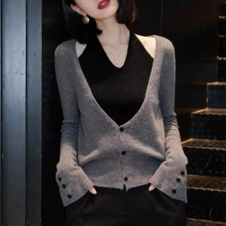 法式假两件V领挂脖针织衫女春秋时尚微胖MM显瘦减龄百搭毛衣上衣