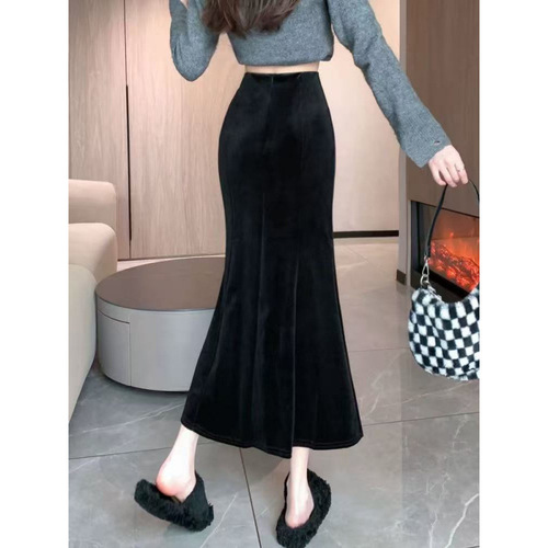 Black Velvet Half-Skirt for Women - Autumn/Winter Thicker Padded High-Waisted Slimming Medium Length A-Line Bustle Fish-Tail Skirt