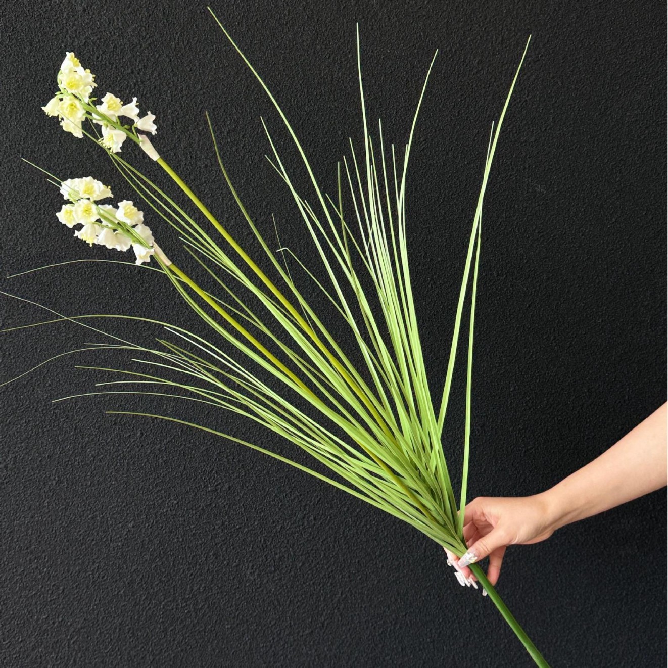 Flores falsas blancas Flores artificiales Flores para bodas Auditorio de bodas Decoración del hotel Techo artificial Flores artificiales Flores falsas